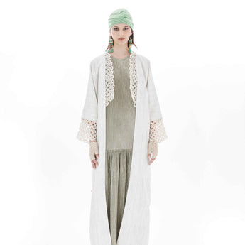 VEST CROCHET ON SUGAR ABAYA