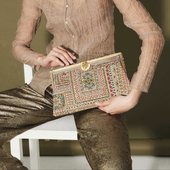MAZE GRACE CLUTCH